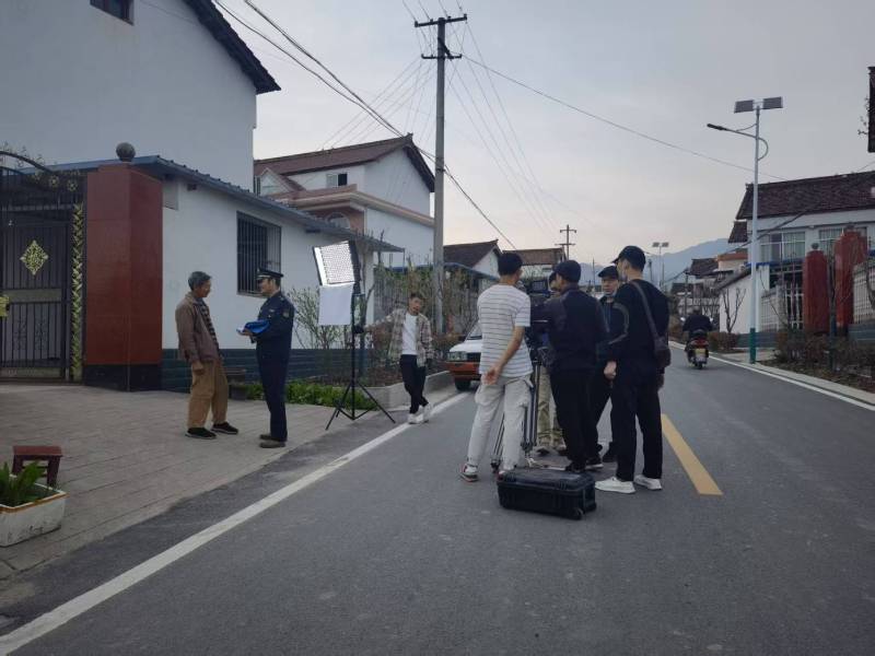 南岗区极致互动，跨界合作桥梁，拓展资源的产品宣传视频推动者